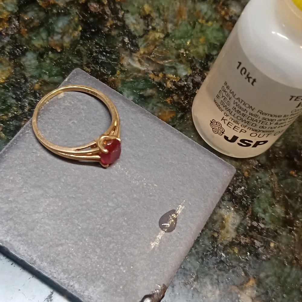 10K solid gold vintage ruby Ring sz 7.5